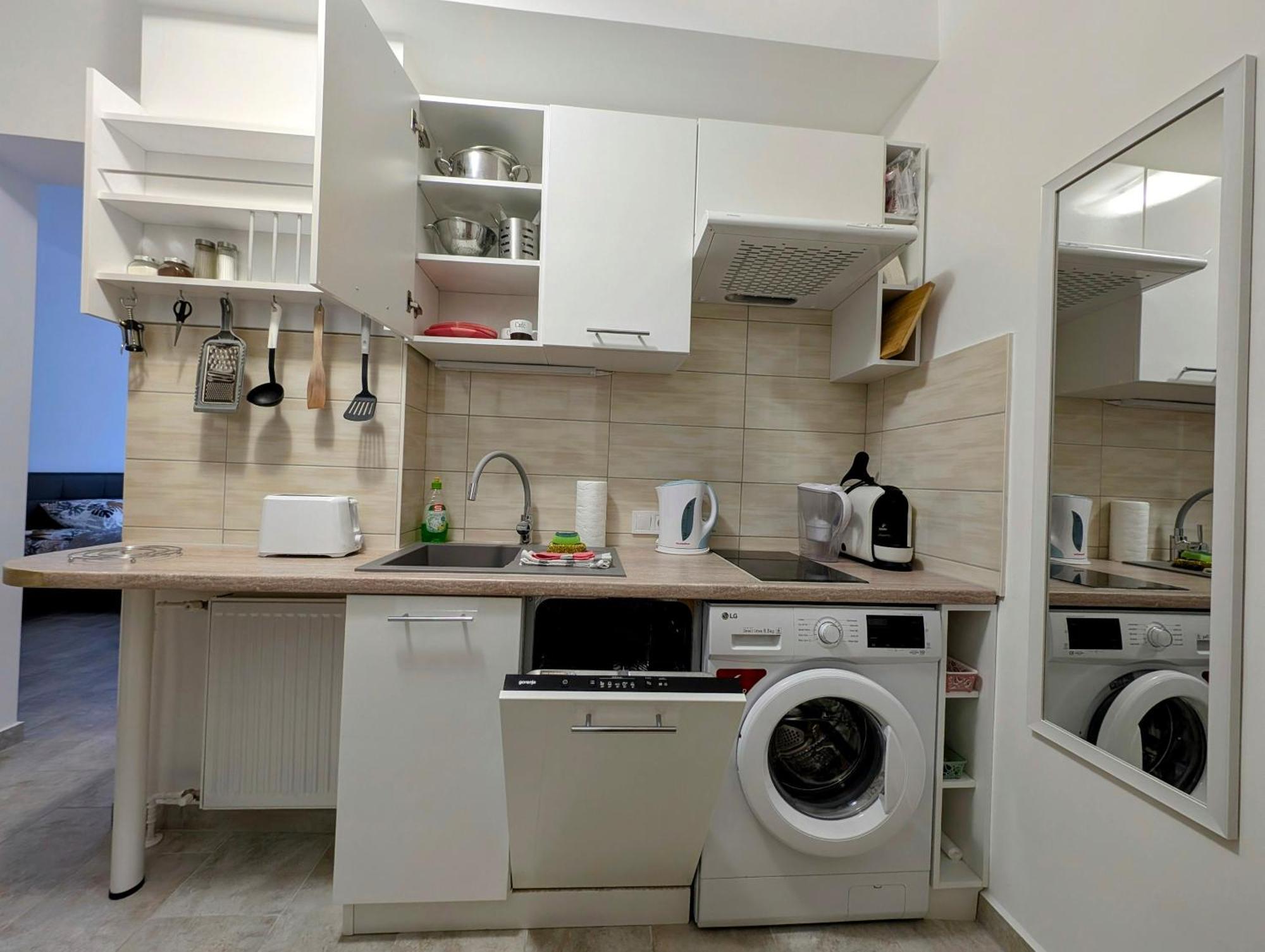 Moon Light Apartment เฮวิซ ภายนอก รูปภาพ