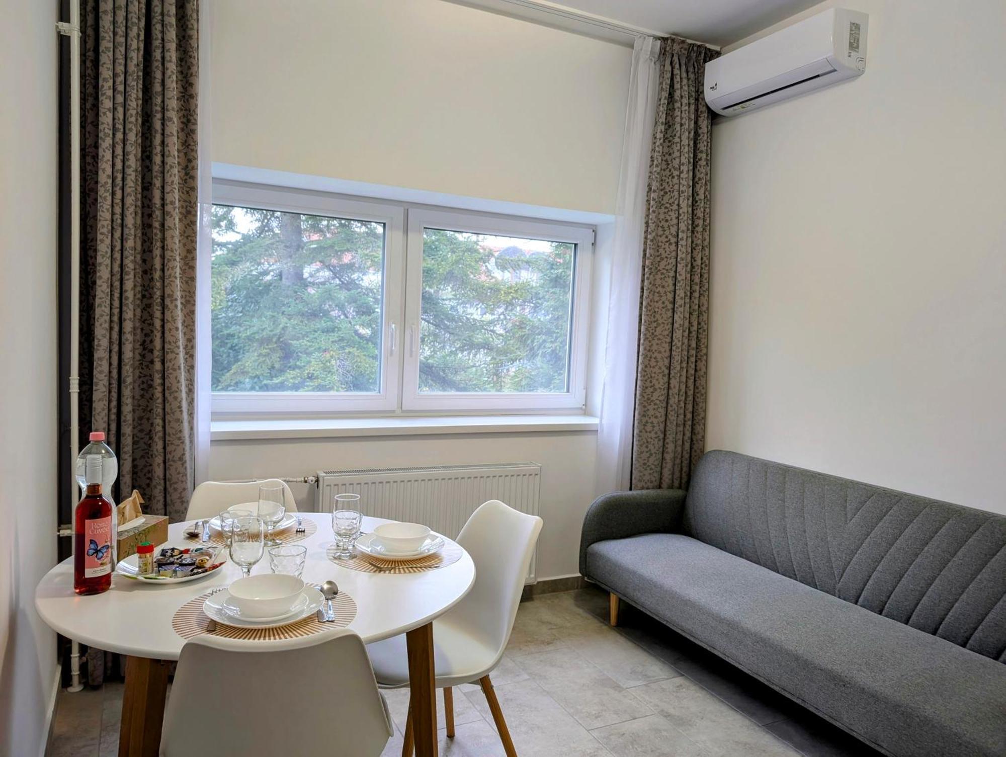 Moon Light Apartment เฮวิซ ภายนอก รูปภาพ