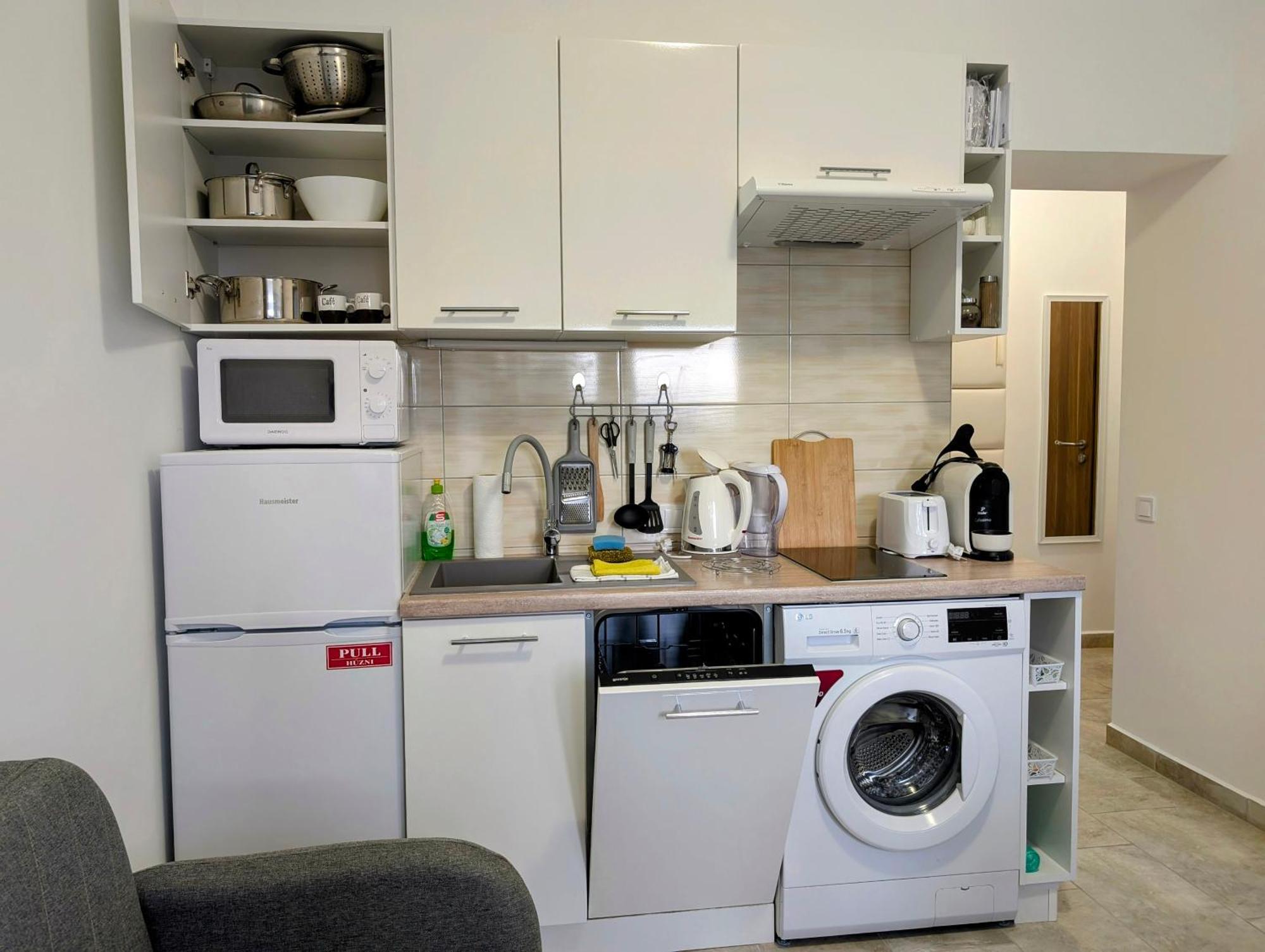 Moon Light Apartment เฮวิซ ภายนอก รูปภาพ